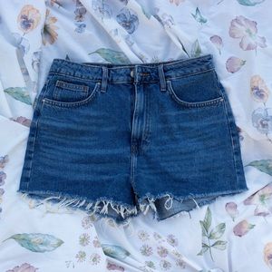 🌿 High-Rise Denim Shorts